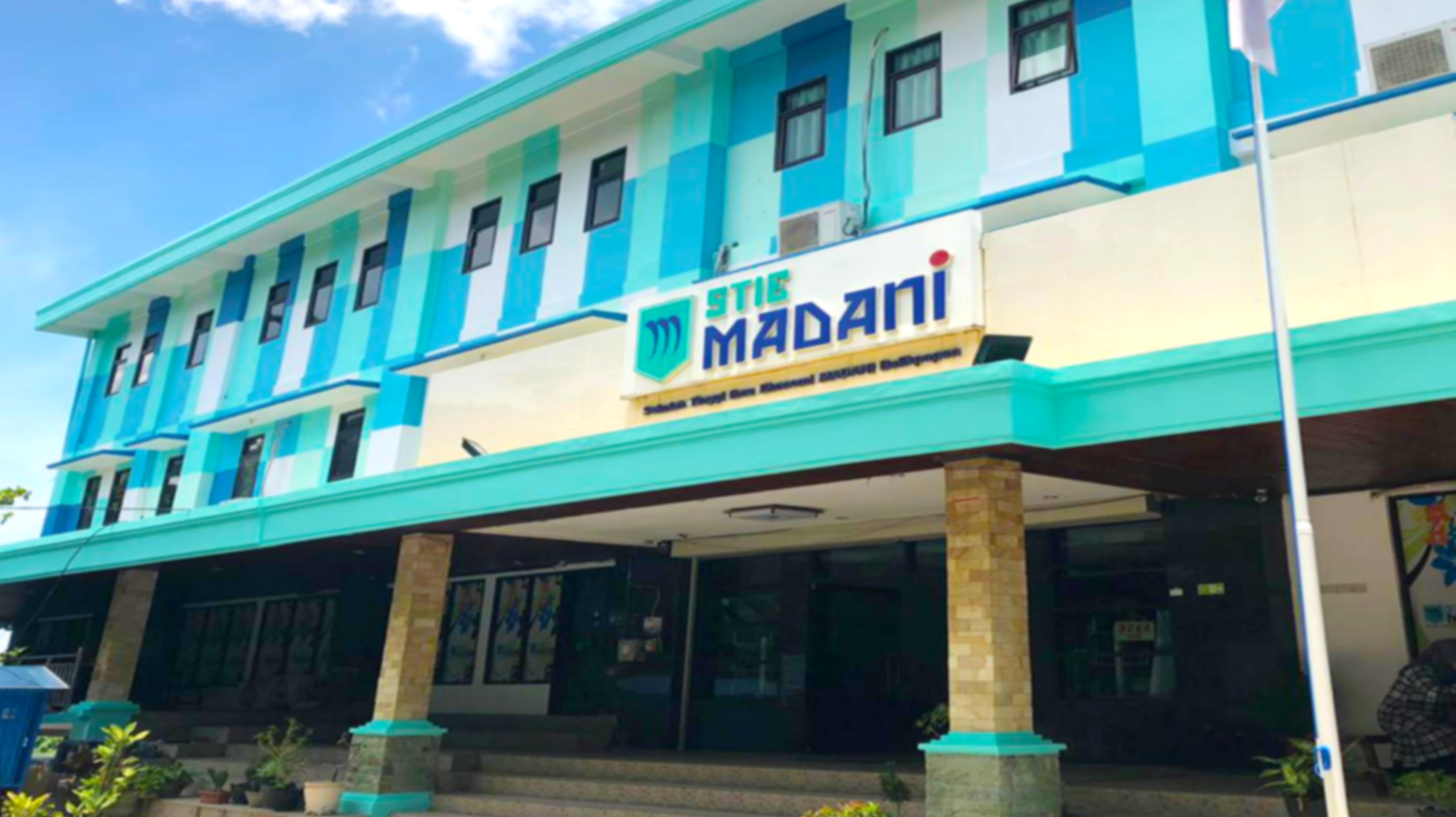 Gedung Kampus STIE Madani Balikpapan